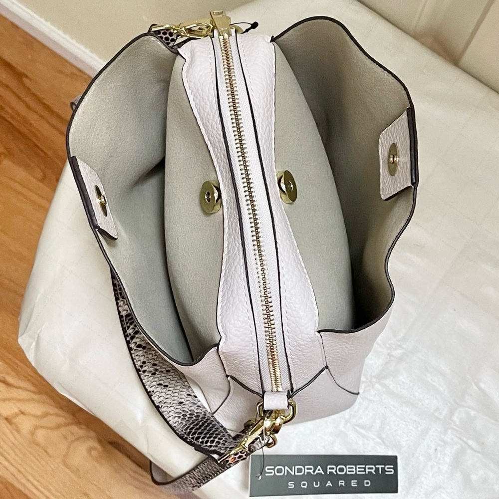 BNWT Sondra Roberts Squared vegan leather bag - Picture 9 of 16